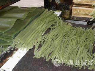凌云县:揭秘红薯粉制作工艺