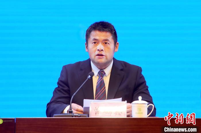 图为广西人大代表、横县县长曾鹏鑫。横县宣传部供图