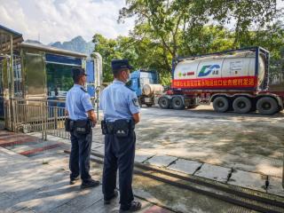 广西平孟边检站高效保障口岸首次危险化学品通关