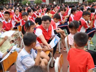 金秀瑶族自治县忠良乡:“扫黄打非”进校园 齐心护苗助成长