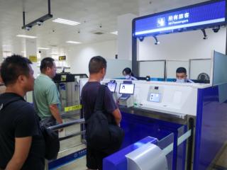 客货双线提速！广西爱店口岸出入境人员总量突破40万人次
