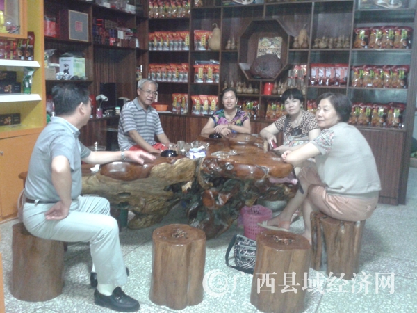 县促会组织茶叶专家赴金秀瑶族自治县开展“助推广西一县一茶活动”