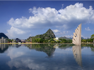 桂林市雁山区:心泊漓江 梦栖雁山