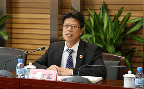 唐拥军.jpg